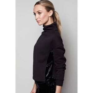 Good American The Crushing It Pullover in Black Size 2/M